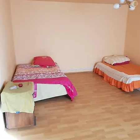 Minim 6 Luni Preferabil 12 Pret 500 Euro Lunar Apartment *